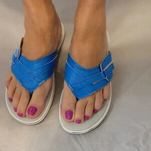 Blue Sandals adjustable NWOT